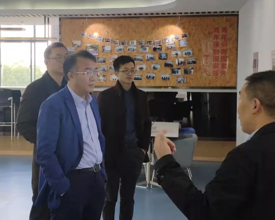 江蘇省產業(yè)技術研究院劉慶院長考察常州固高智能